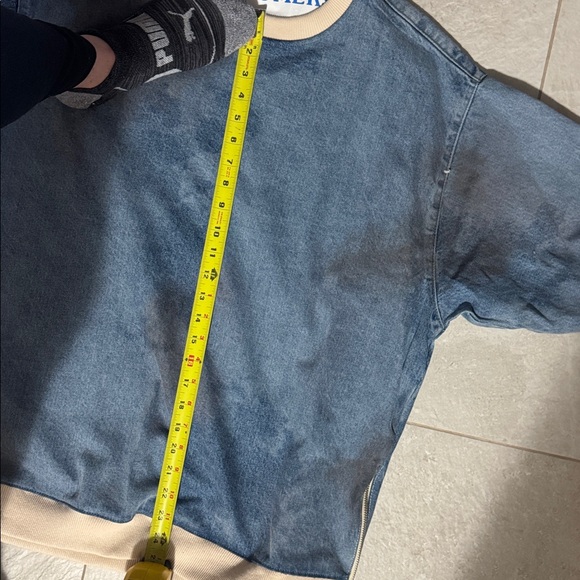 Zara Men’s shirt. Denim with waistband and zipper trim - Picture 8 of 9